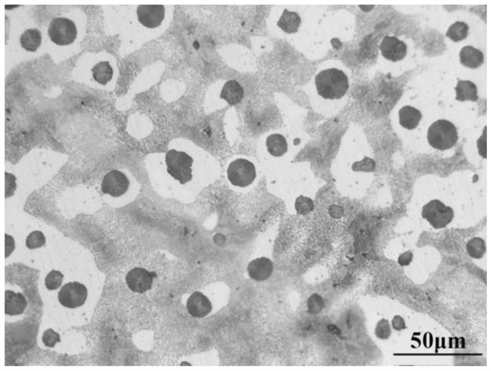 一種高強(qiáng)度、高韌性的球墨鑄鐵及其制備方法與應(yīng)用